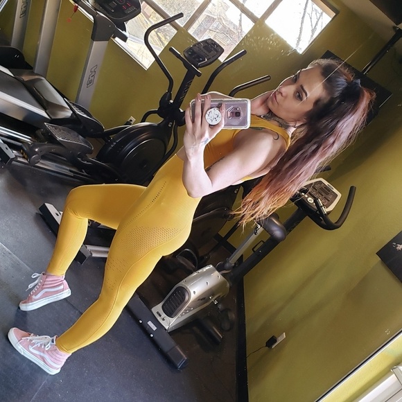 Gymshark Flawless Knit in yellow SET - Picture 2 of 2